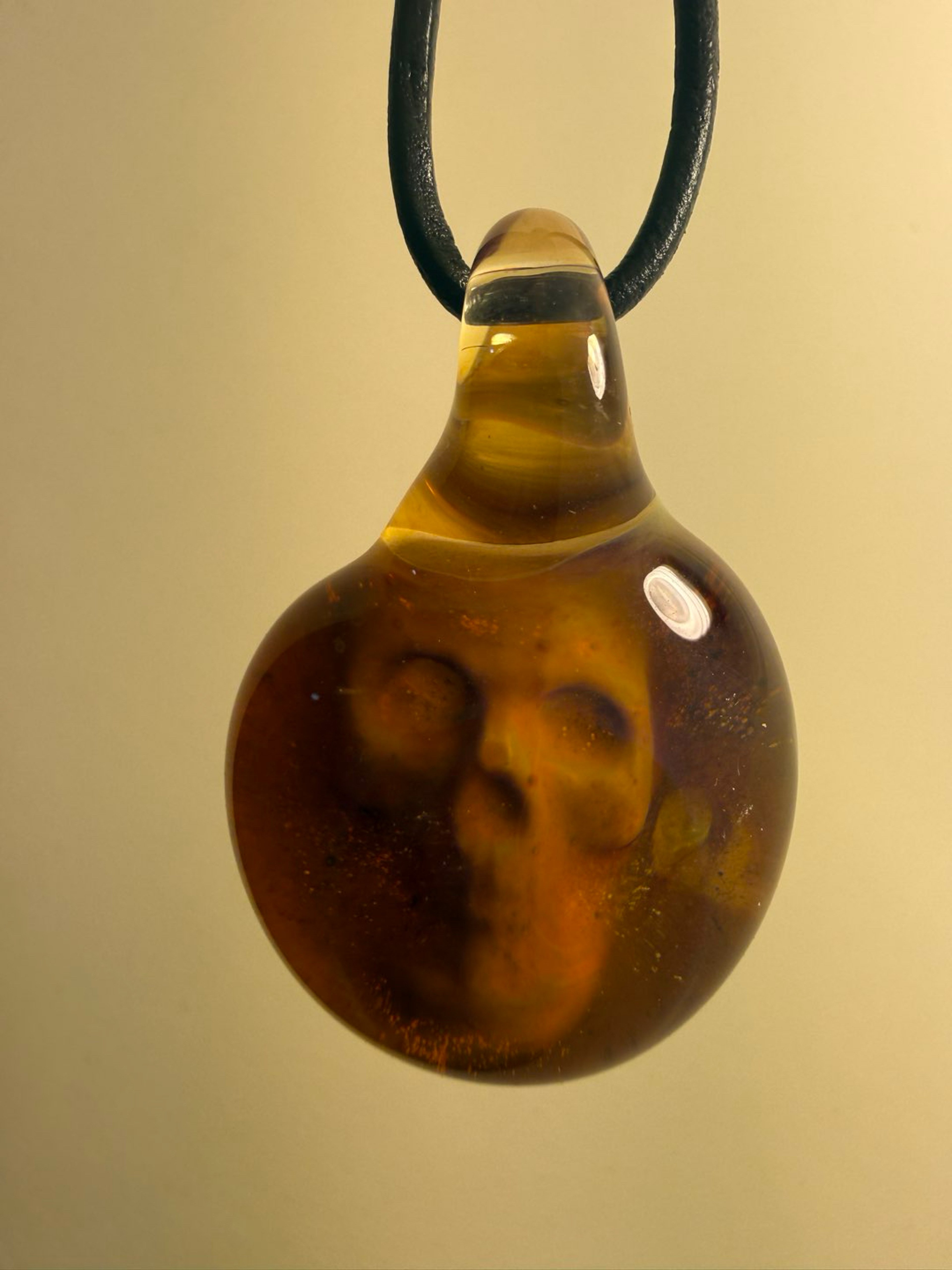 Preview pic of Skull impression pendant