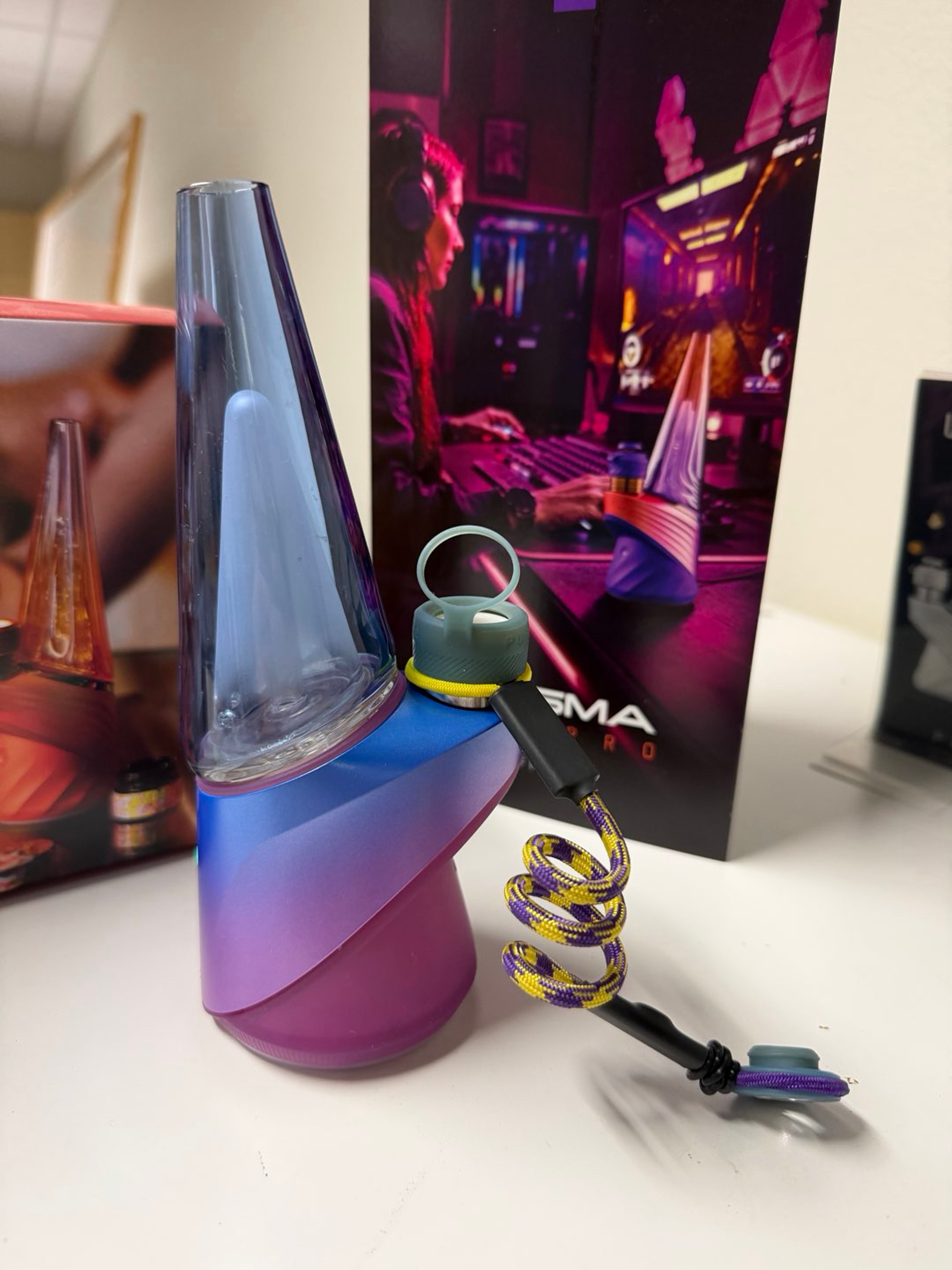 Preview pic of Puffco Peak Pro Limited Edition Indiglow with bonus tuff tether