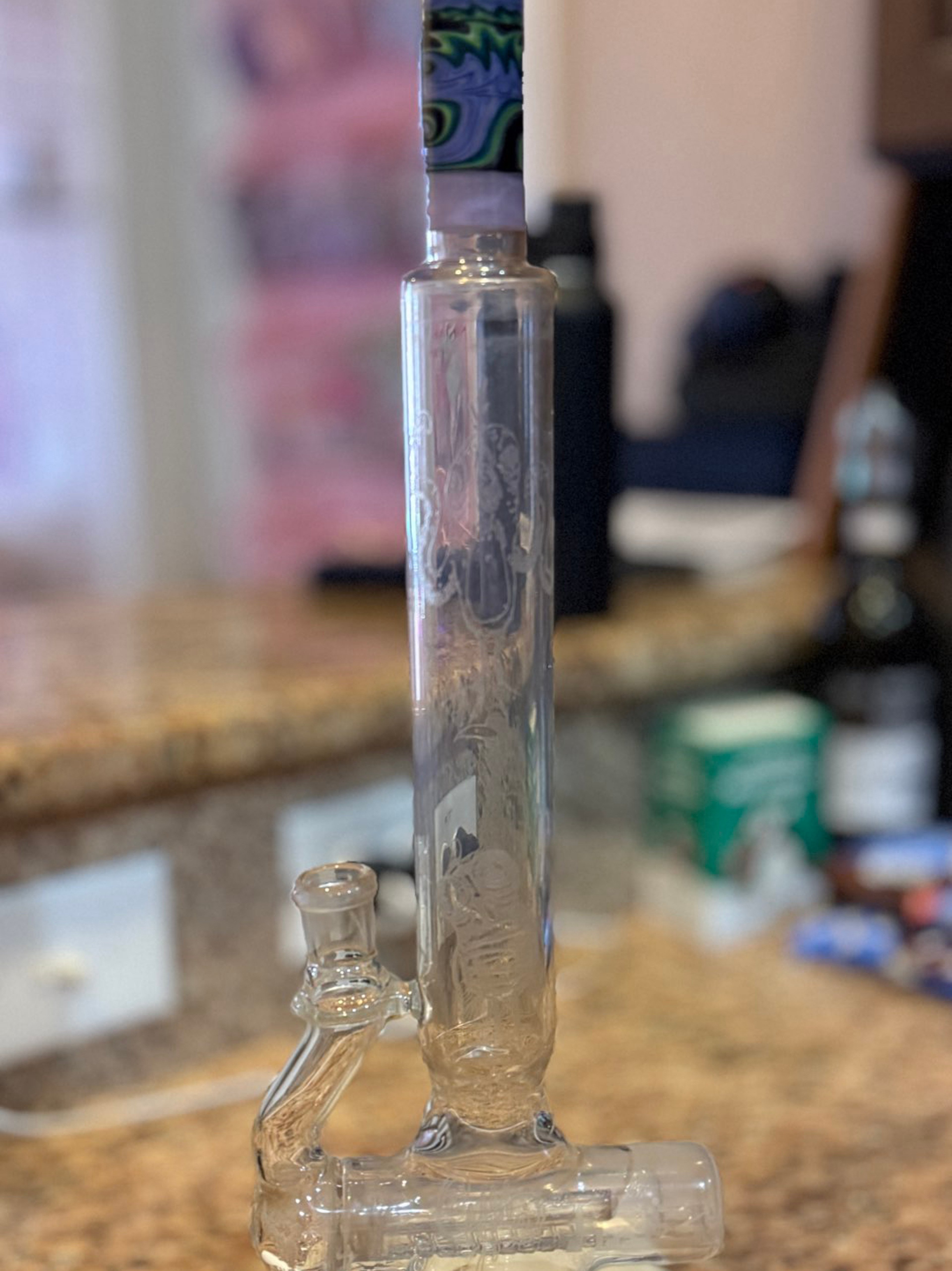 Preview pic of Hops Glass Handmade Tube w/ Sandblasting