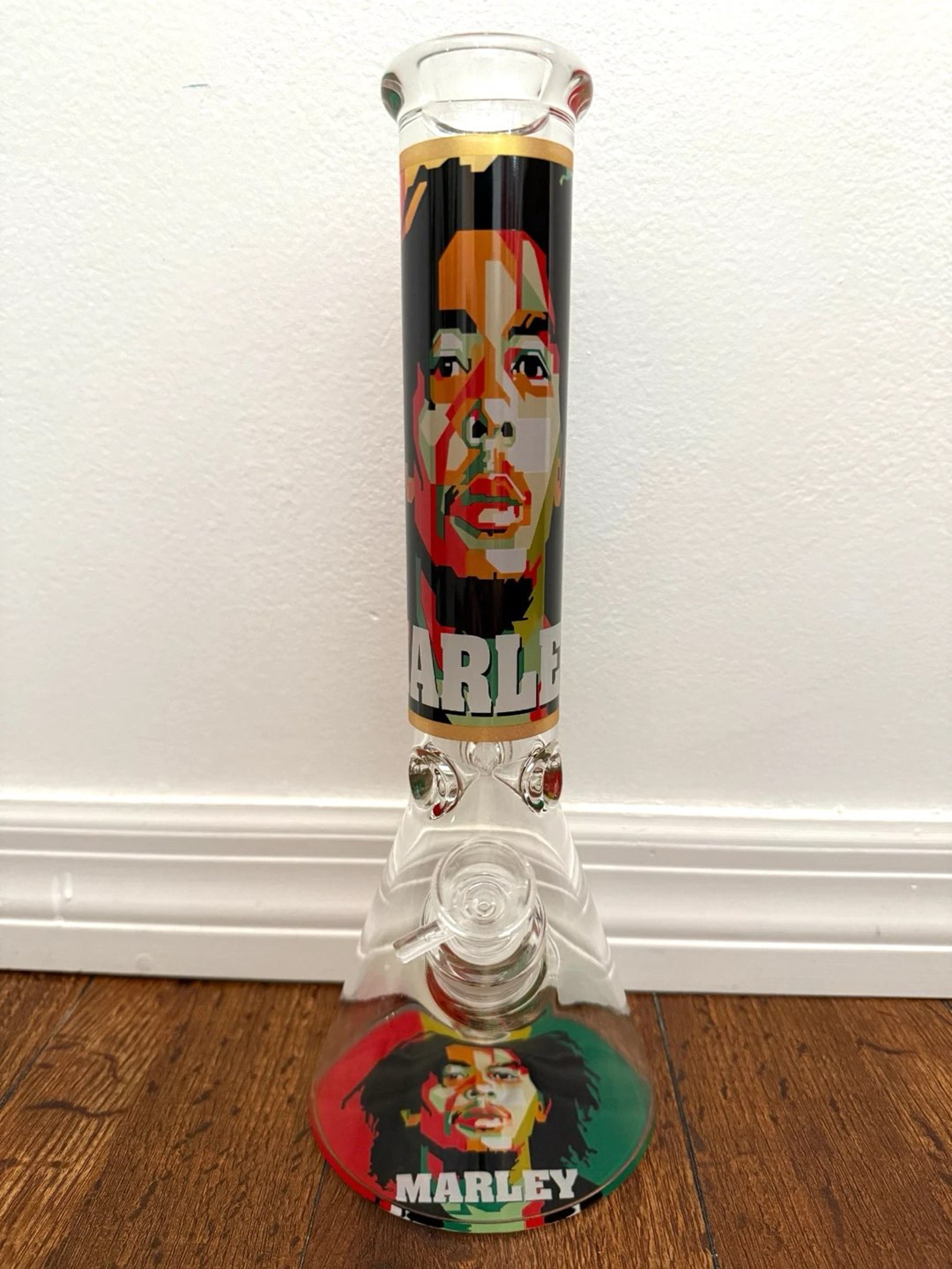 Preview pic of 14” Premium Beaker Thick Heavy Bob Marley