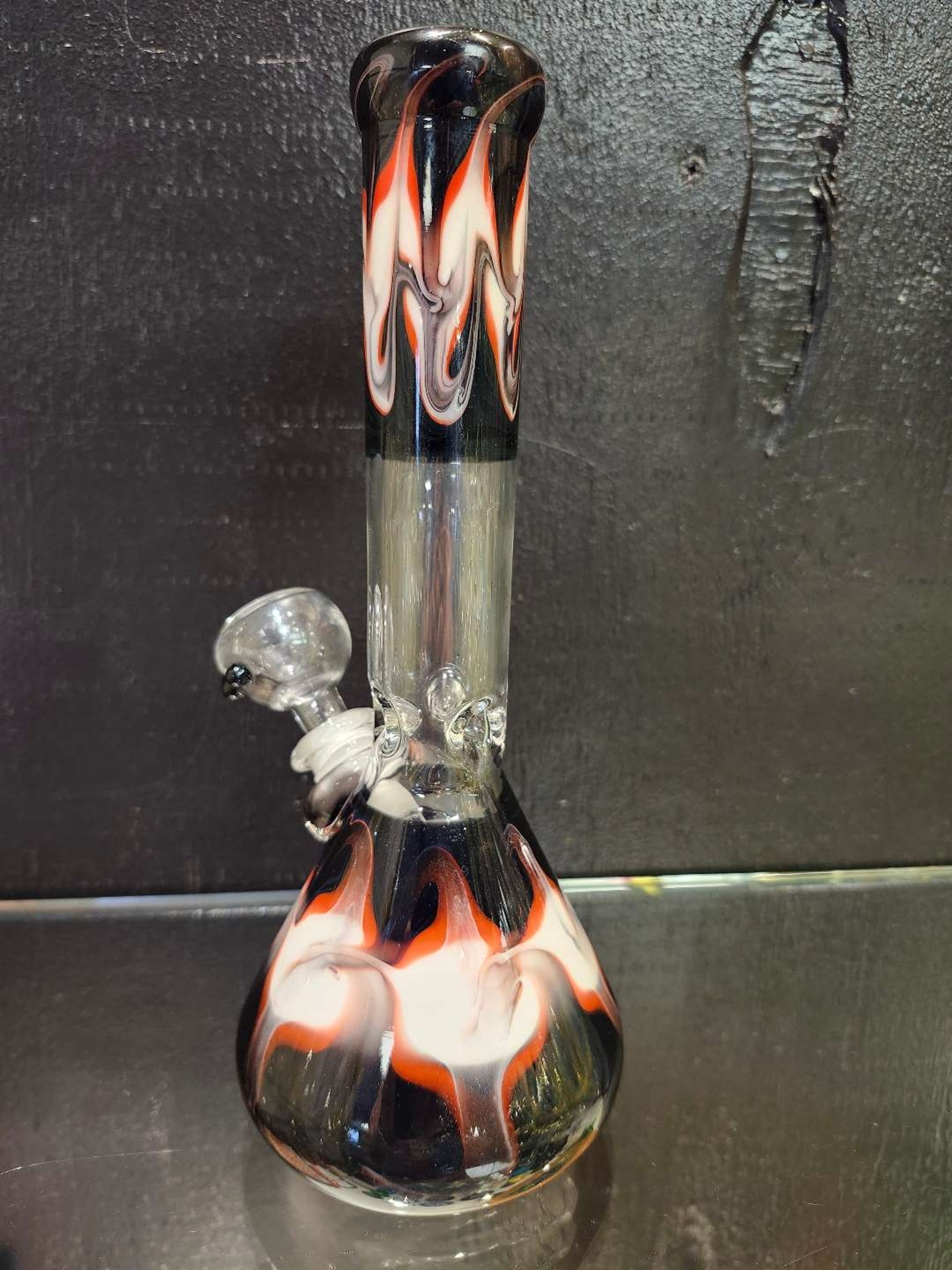 Preview pic of MARY JANES GLASS 10" BEAKER