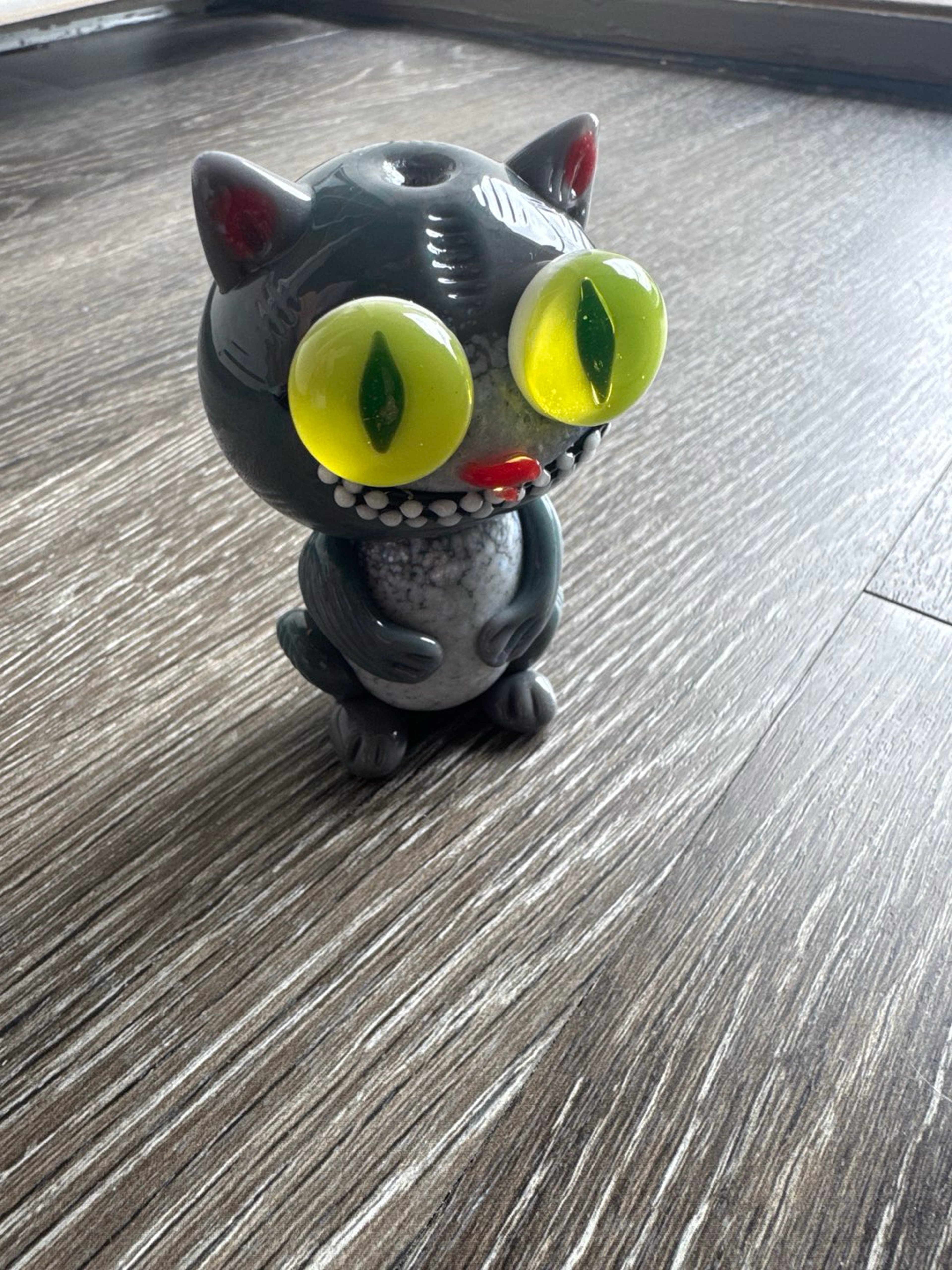 Preview pic of Brand new Cheshire cat ball Alison Wonderland spoon pipe cat bowl super cute