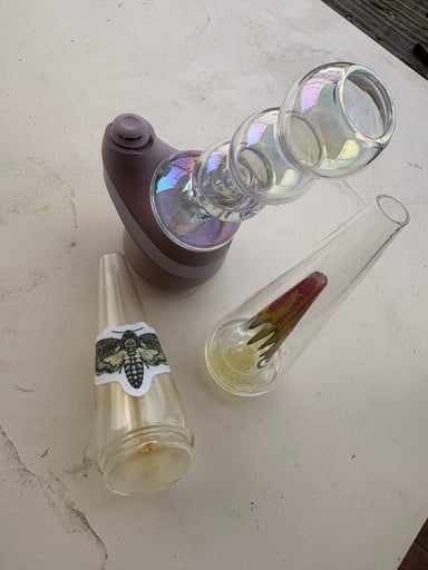 Preview pic of Puffco peak purple with extra glass attachments
