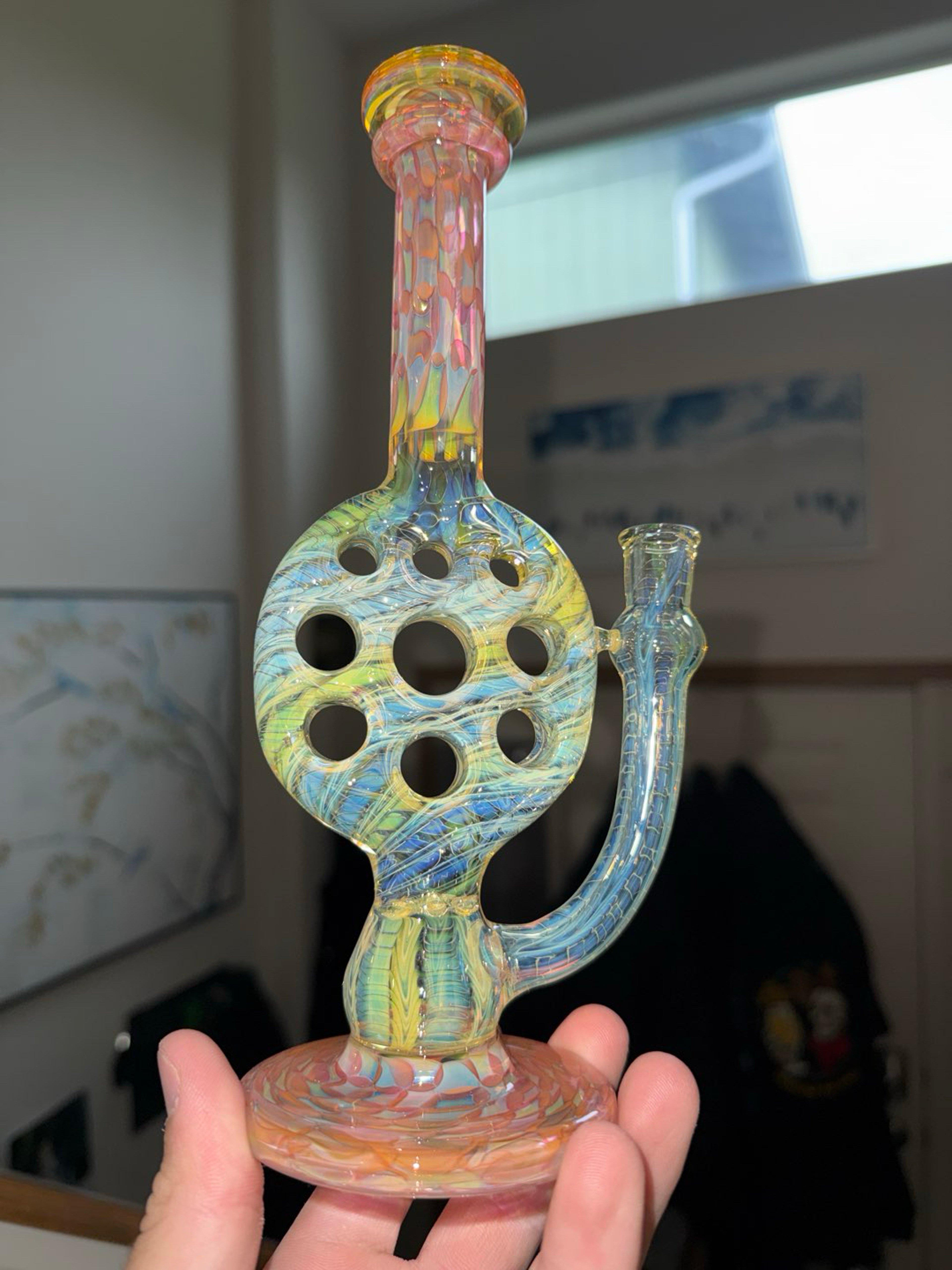 Preview pic of Glass Paradise Swiss