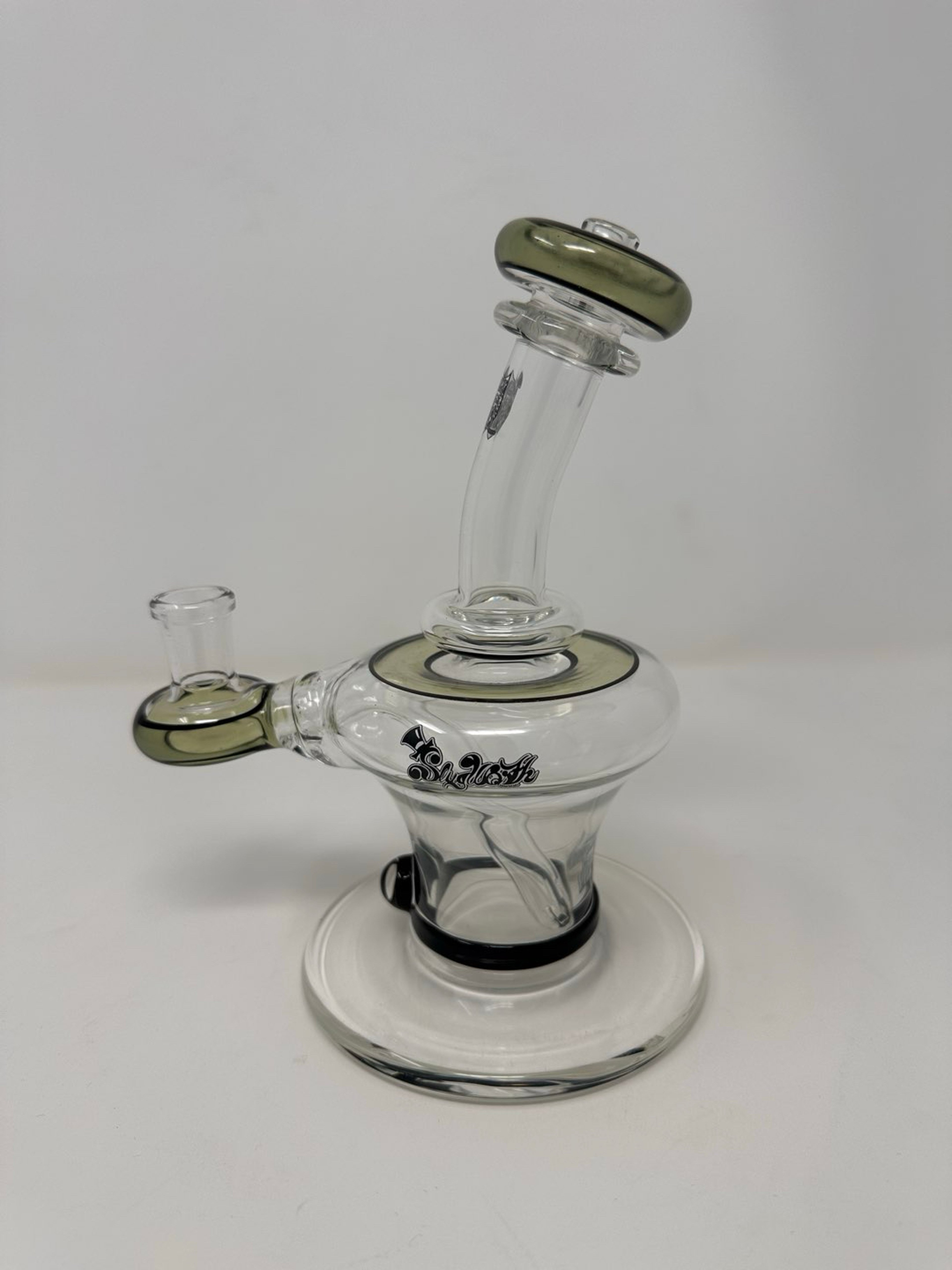 Preview pic of Glass Top Hat Rig by Slugworth Glass