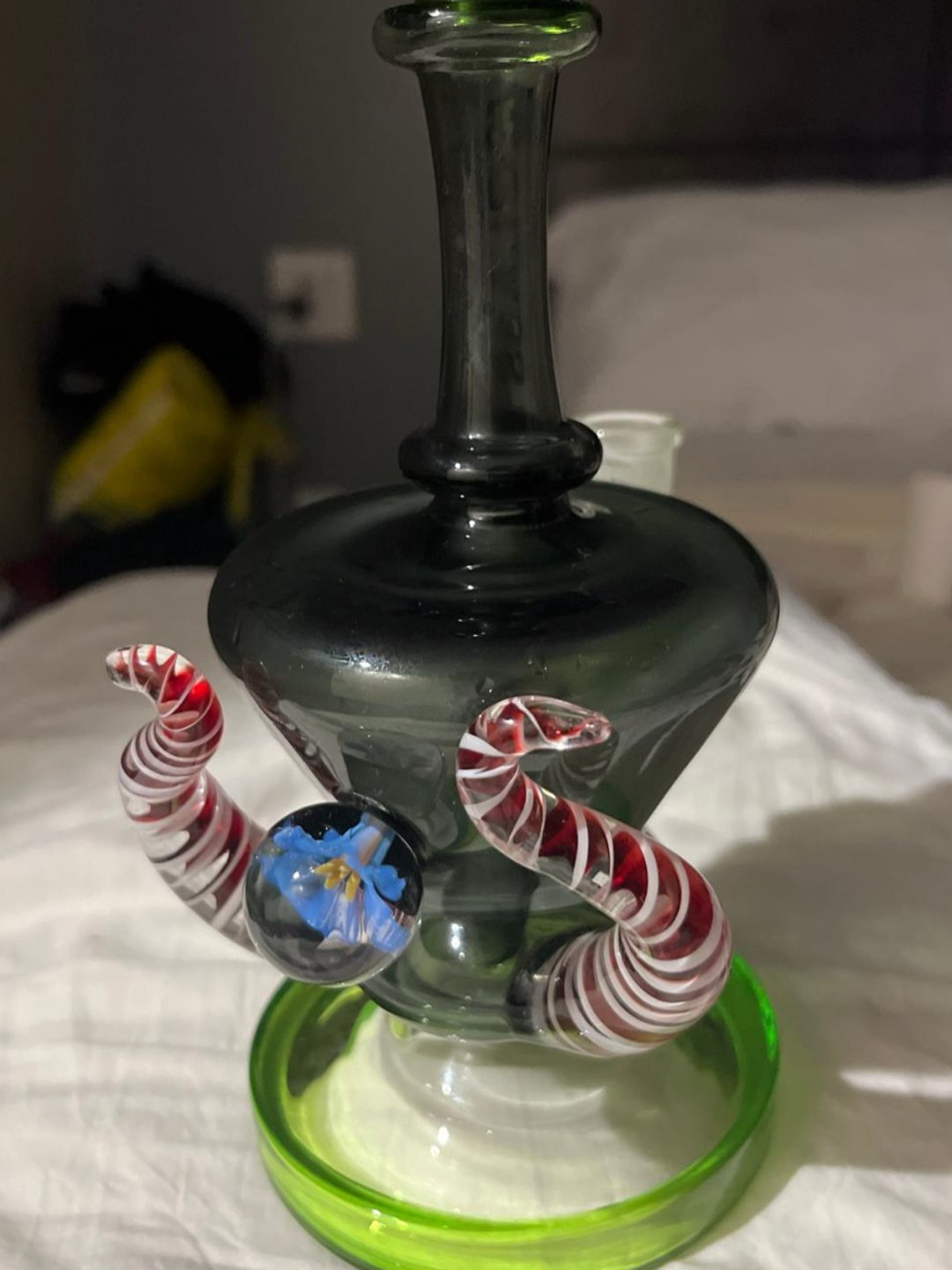 Preview pic of Limited Edition EG Glass Rig