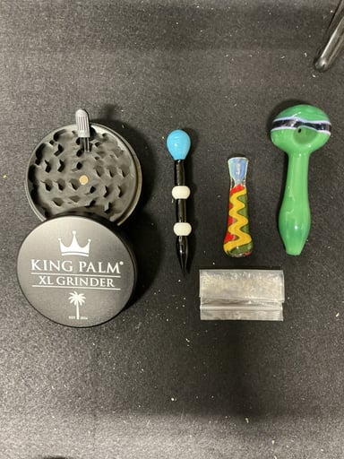 Preview pic of Spoon Pipe/Chillum/Poker/Grinder Bundle #3