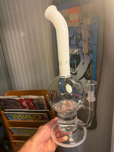 Preview pic of 16” white bent neck large ball scientific oldschool rig