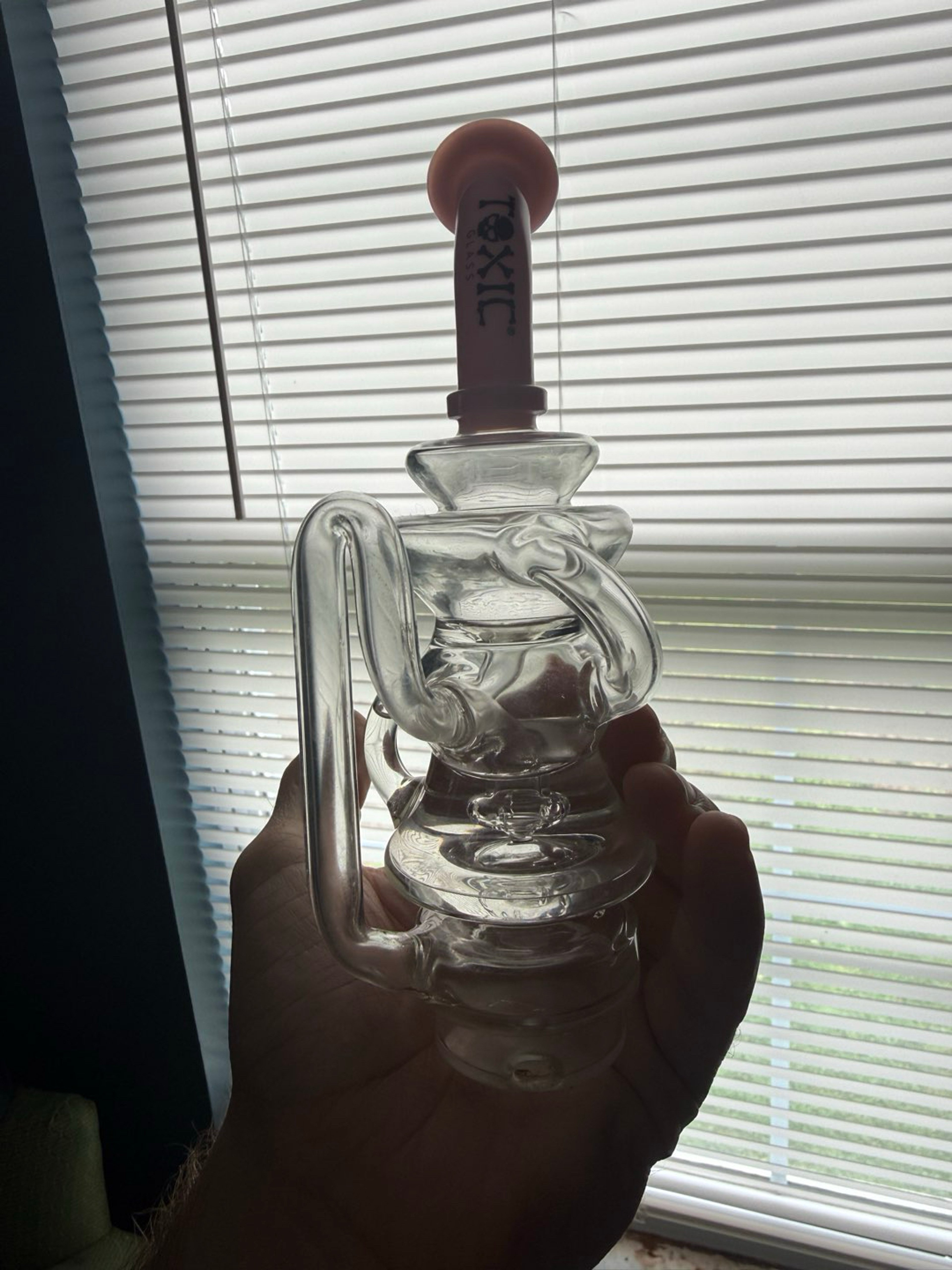 Preview pic of Focus V Carta Toxic Glass recycler