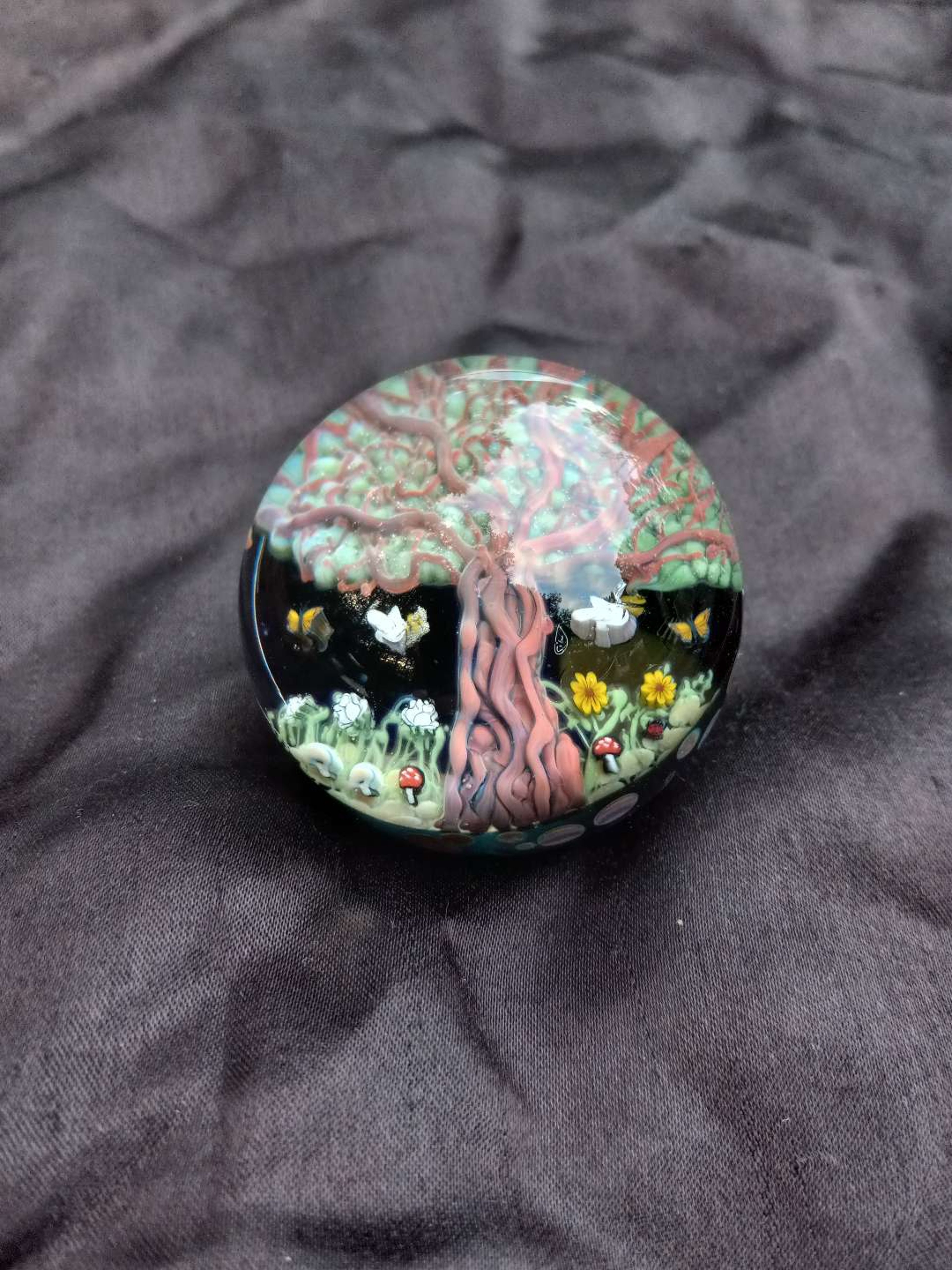 Preview pic of Shawndaddyglass tree of life marble.