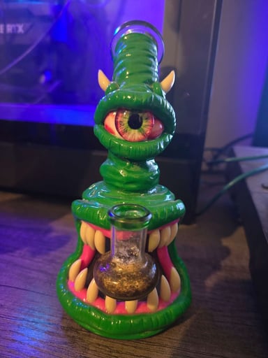 Preview pic of Monster bong