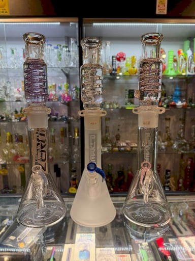 Preview pic of RARE - PURE GLASS ZERO Freezable Coil Beaker Bong