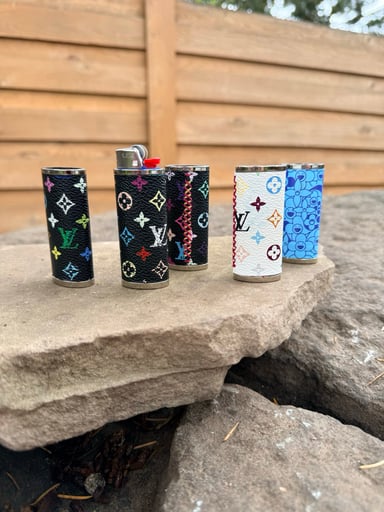Preview pic of LOUIS VUITTON x TAKASHI MURAKAMI BIC Lighter Skins (1)