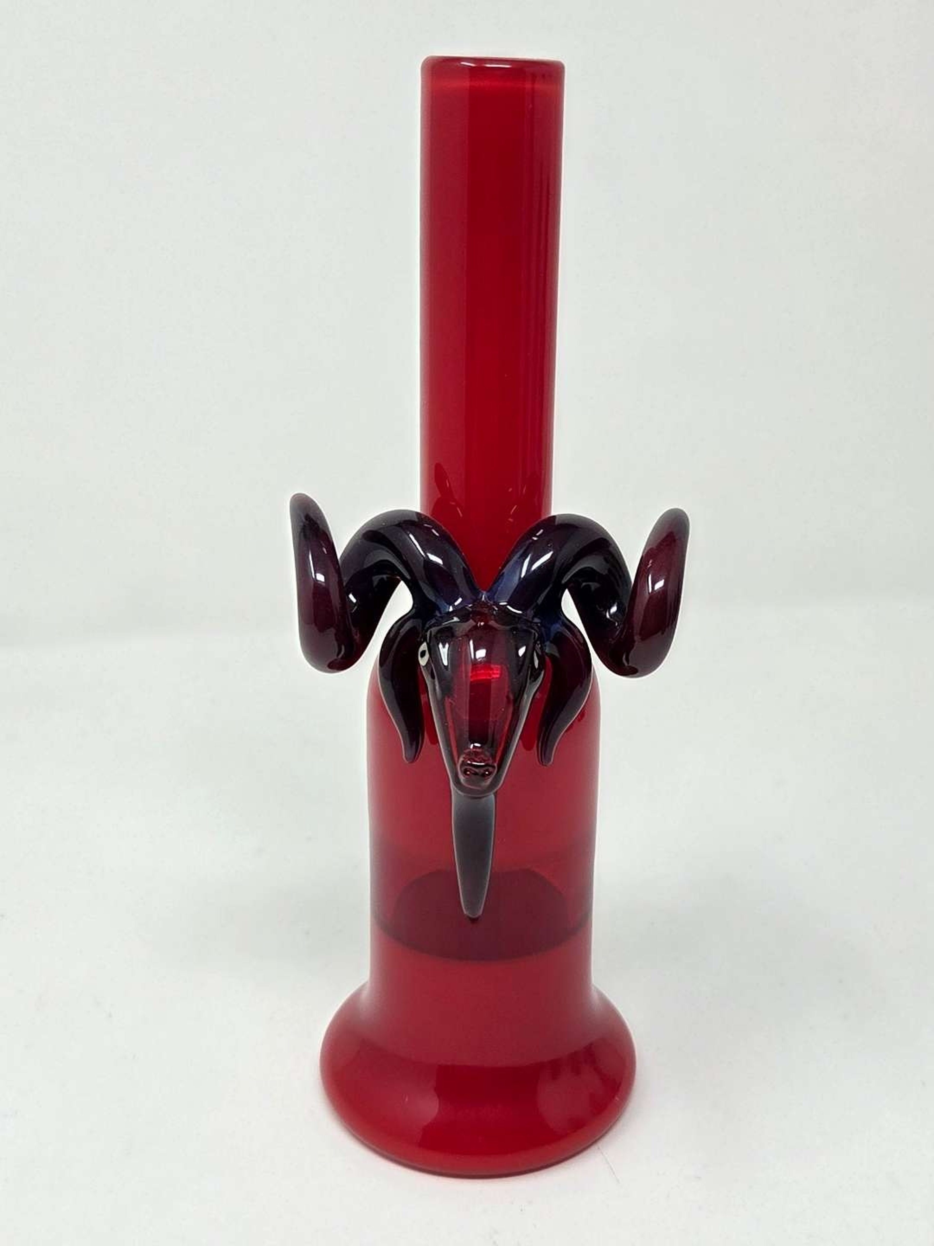 Preview pic of Mc_S glass goat head bottle
