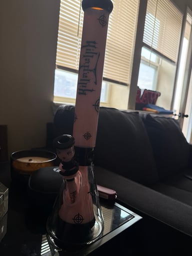 Preview pic of Pink Killadelph Collins beaker