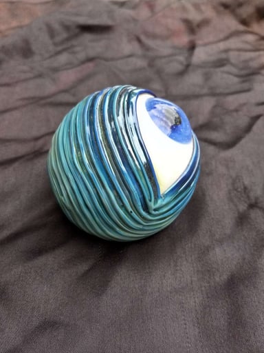 Preview pic of Big blue eye paperweight