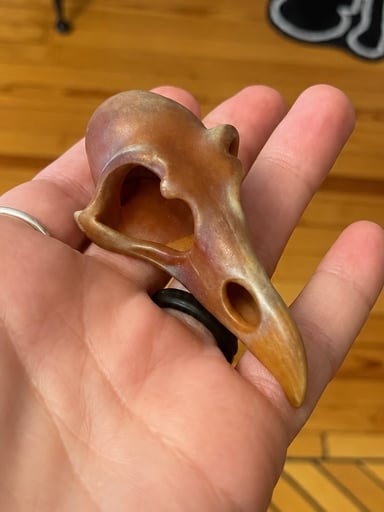 Preview pic of Bishop Raven skull pendant