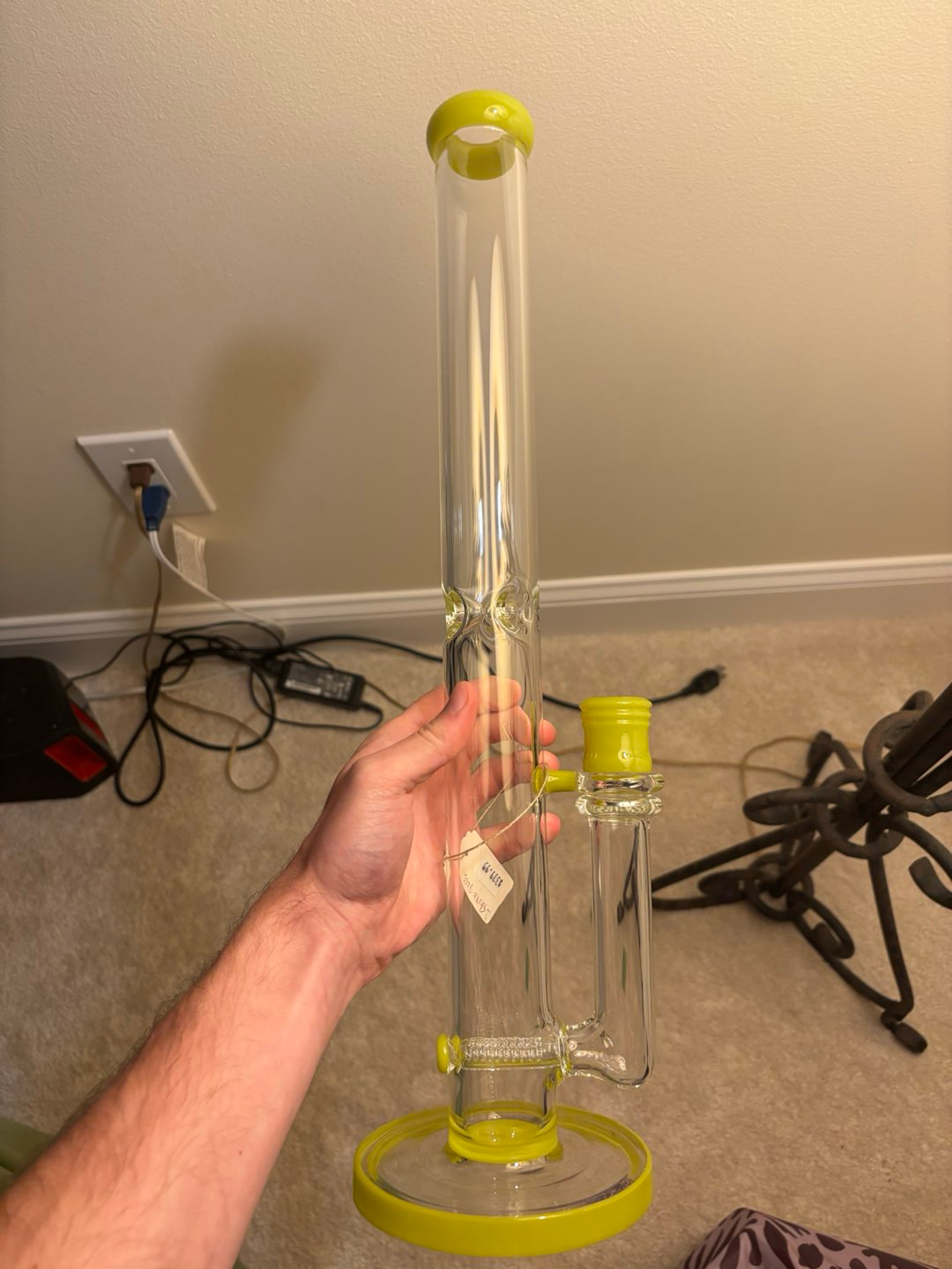 AshMe Glass Water Pipe image 0