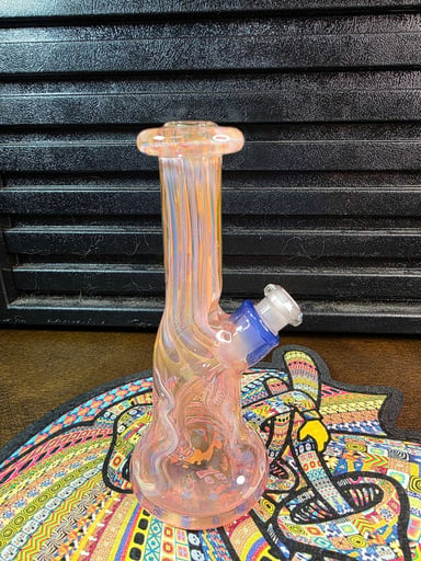 Preview pic of Inzane glass
