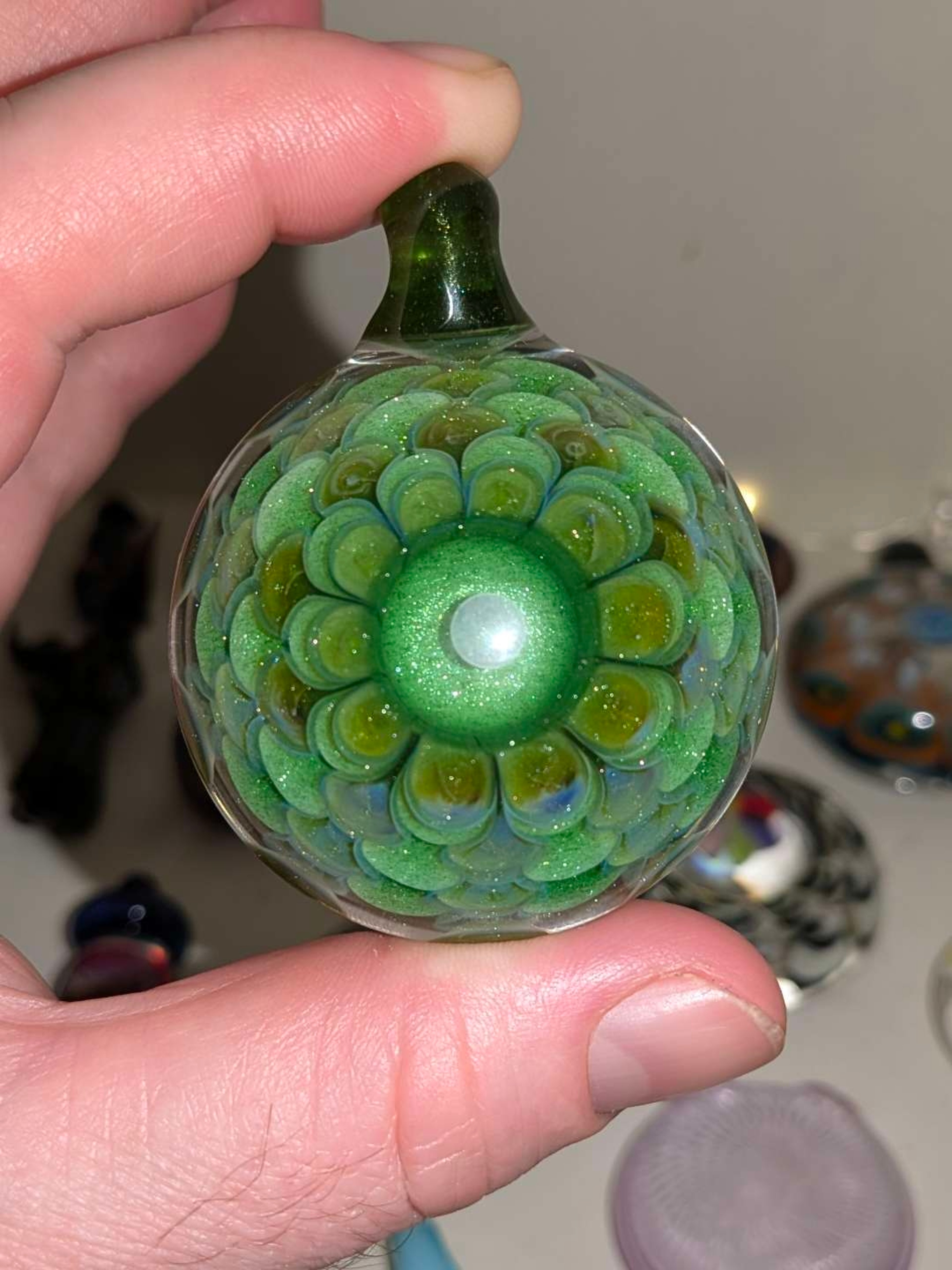 Preview pic of SAP Glass dot stack swanger pendant sparkle green with opal