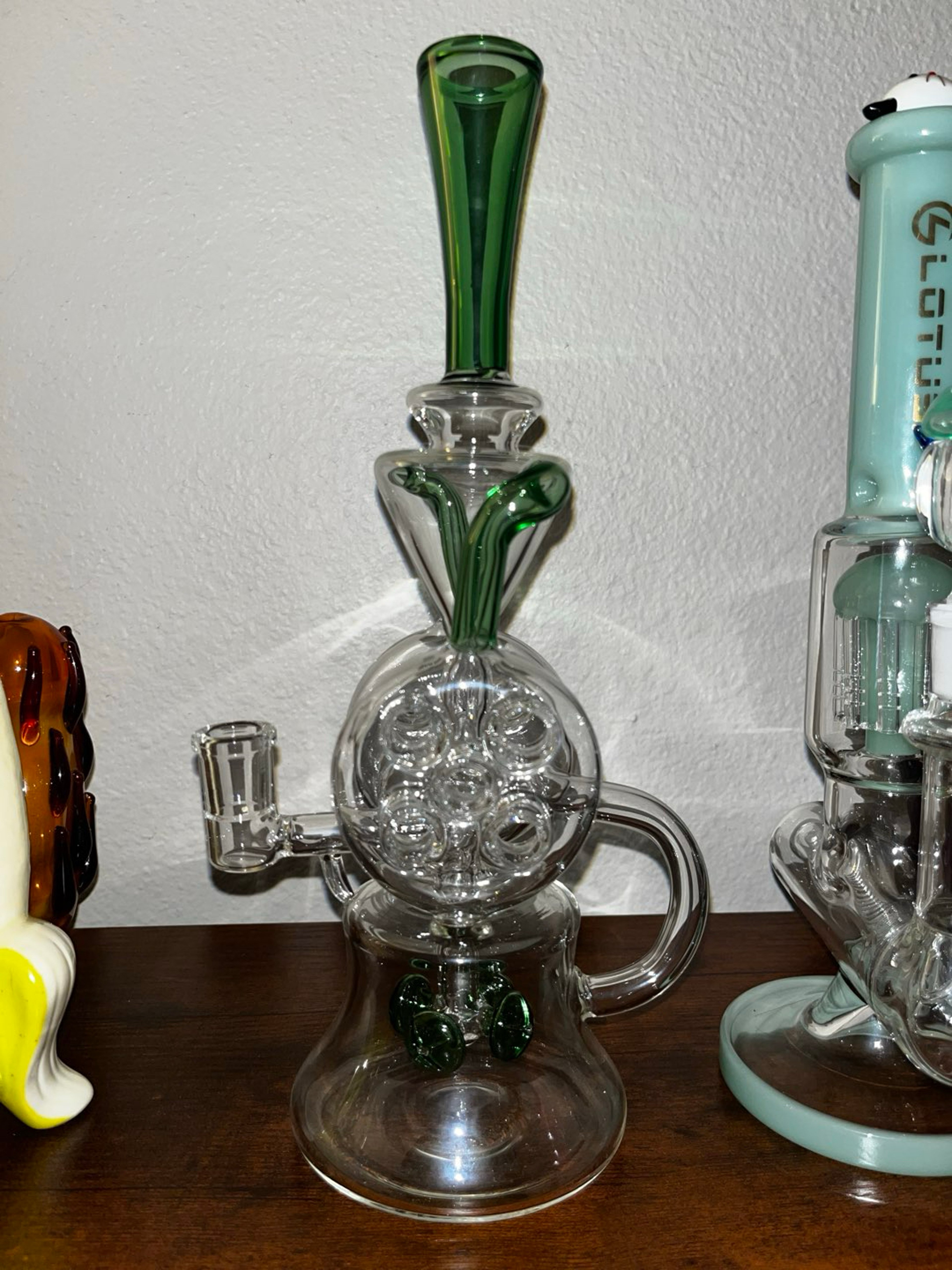Preview pic of Bong