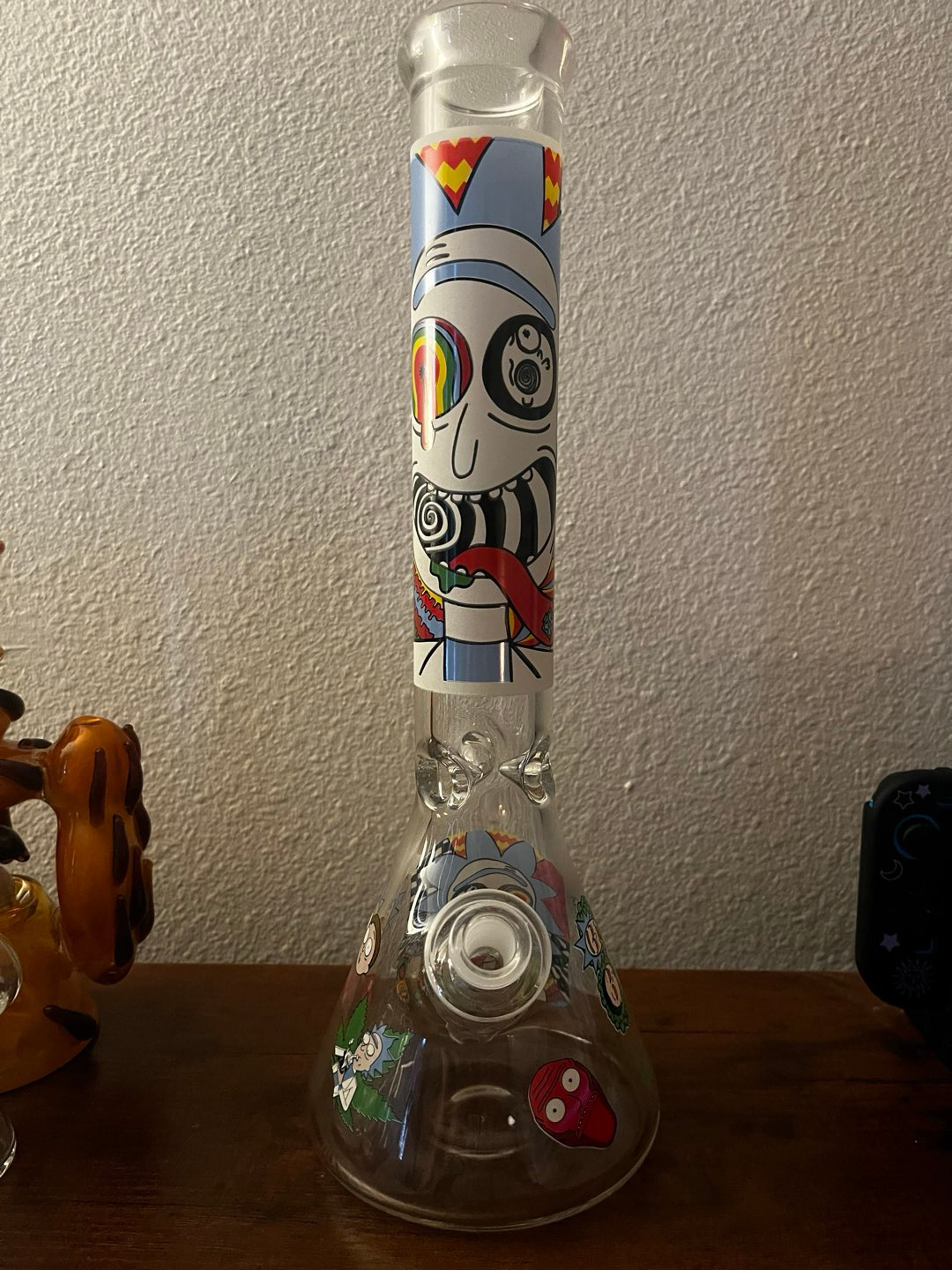 Preview pic of Rick and Morty Bong