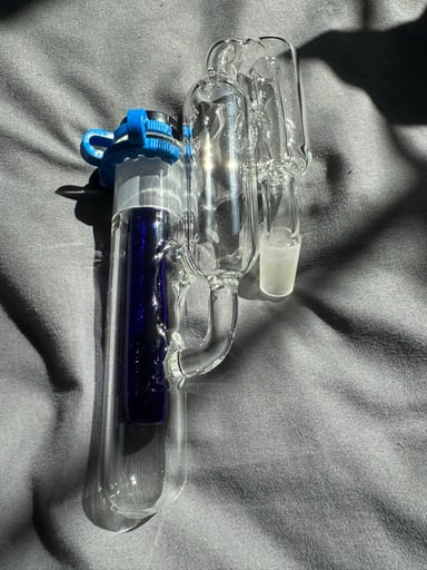 Preview pic of BRAND NEW  STURDY GLASS RECYCLING ASH CATCHER 🤙.. 14mm 45 DEGREE BRAND NEW NEVER USED!!