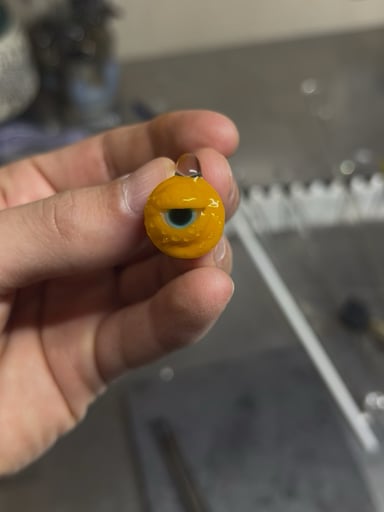 Preview pic of Eye pendant
