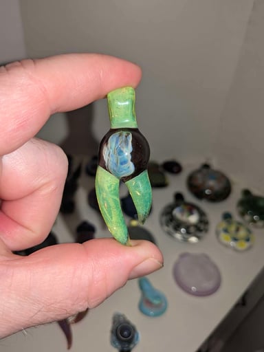 Preview pic of Fume core pendant with slyme horns
