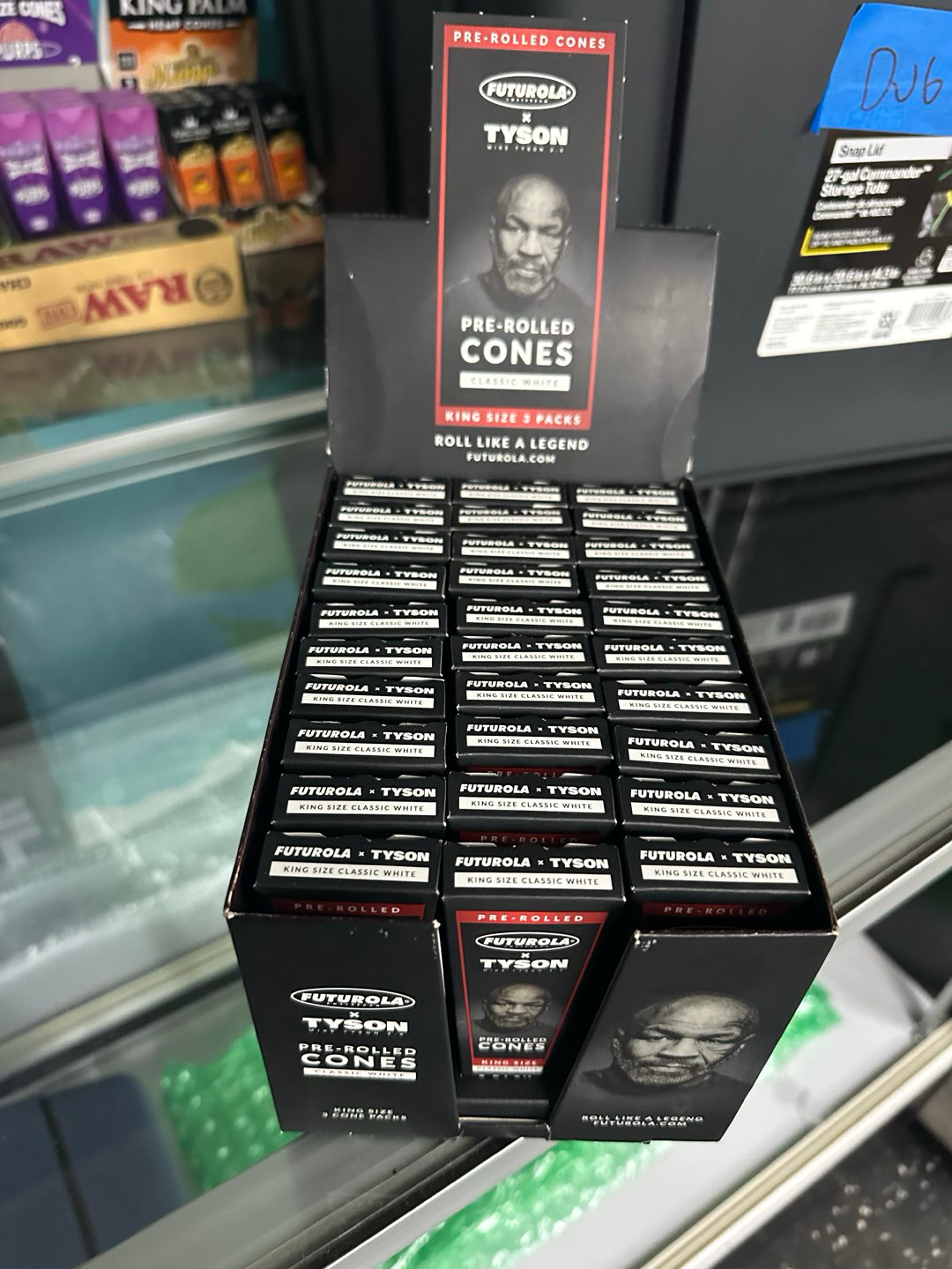Tyson pre rolled comes. Whole box image 0