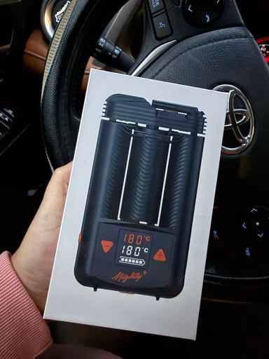 Preview pic of Storz & Bickel Mighty+ Dry Herb Vaporizer