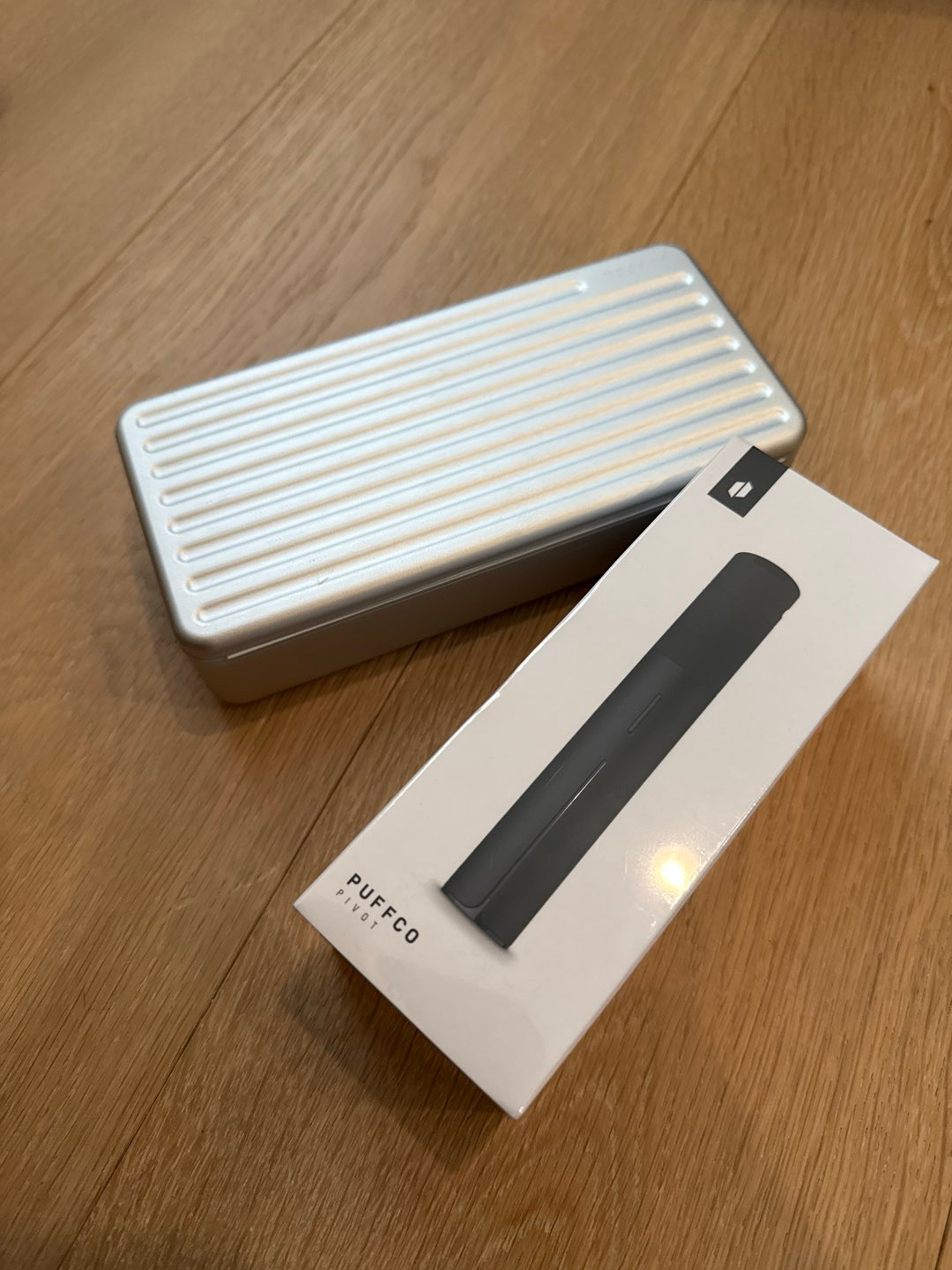 Brand new puffco pivot and case image 0