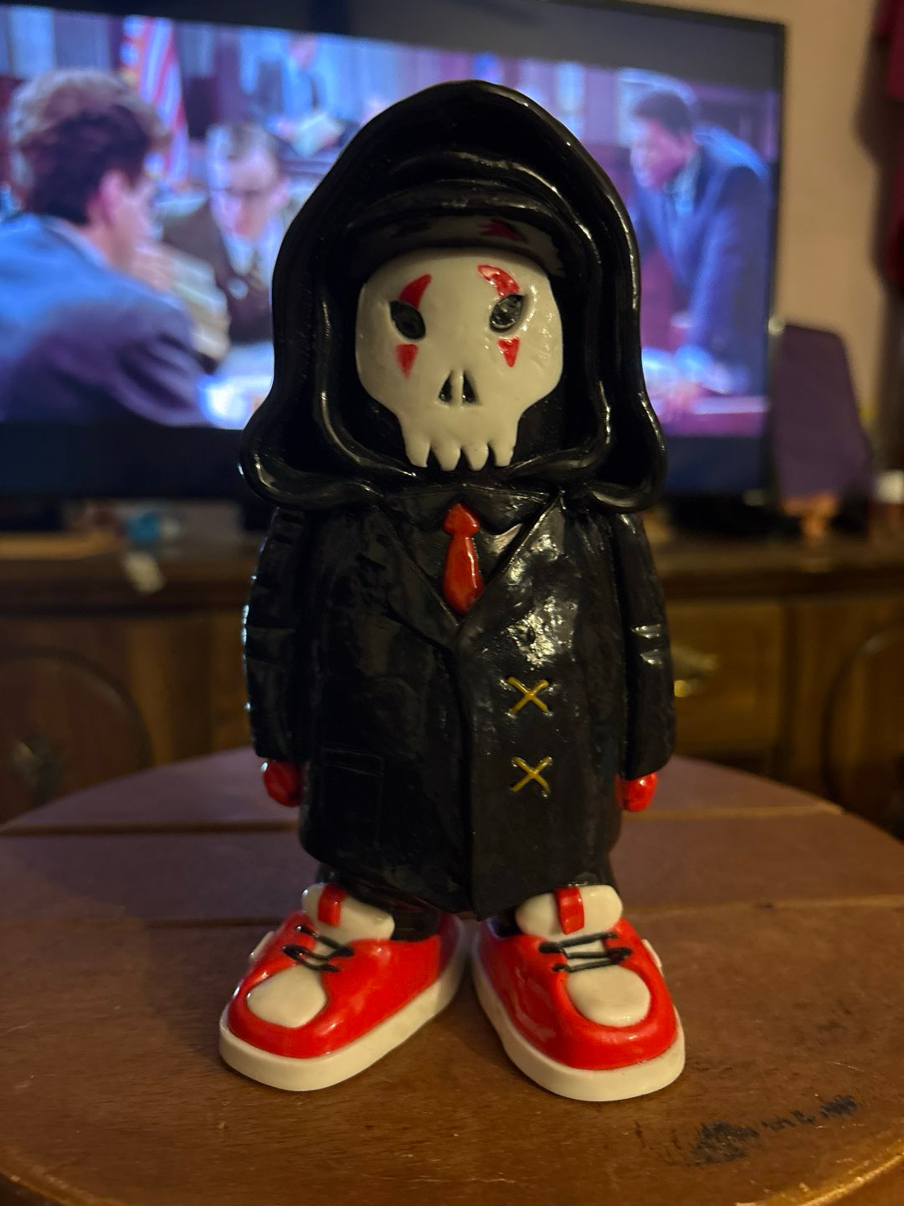 Gothic Grim Reaper Skull Water Pipe – Black, Red & White image 0