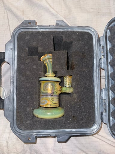 Preview pic of Mitoa Glass hand blown rig