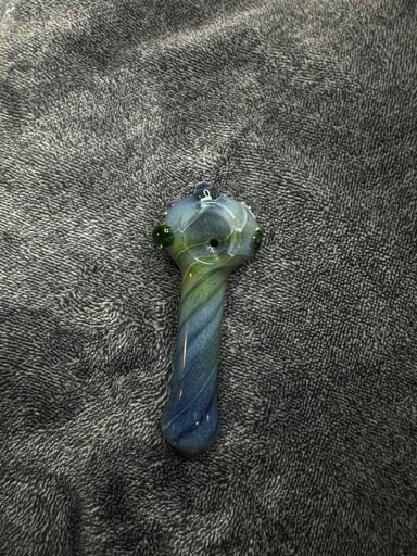 Preview pic of Blue green pipe