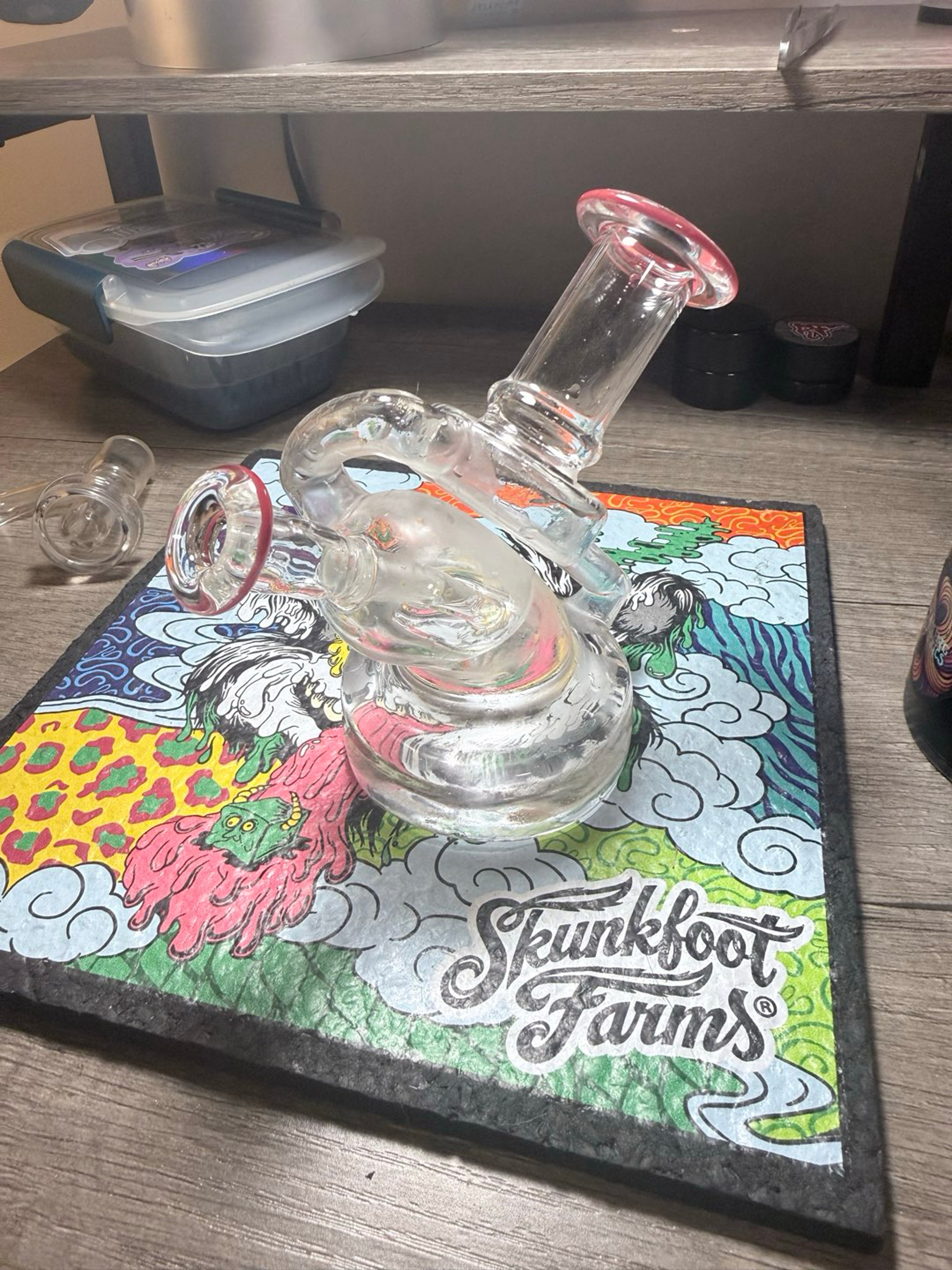 Preview pic of Love light glass mini recycler rig
