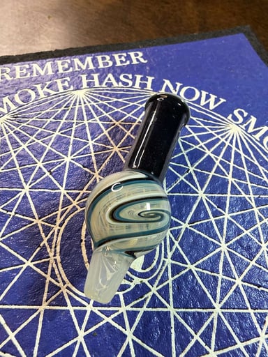 Preview pic of Ian's glass bubble cap