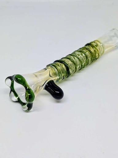 Preview pic of Green Hand Wrapped Chillum