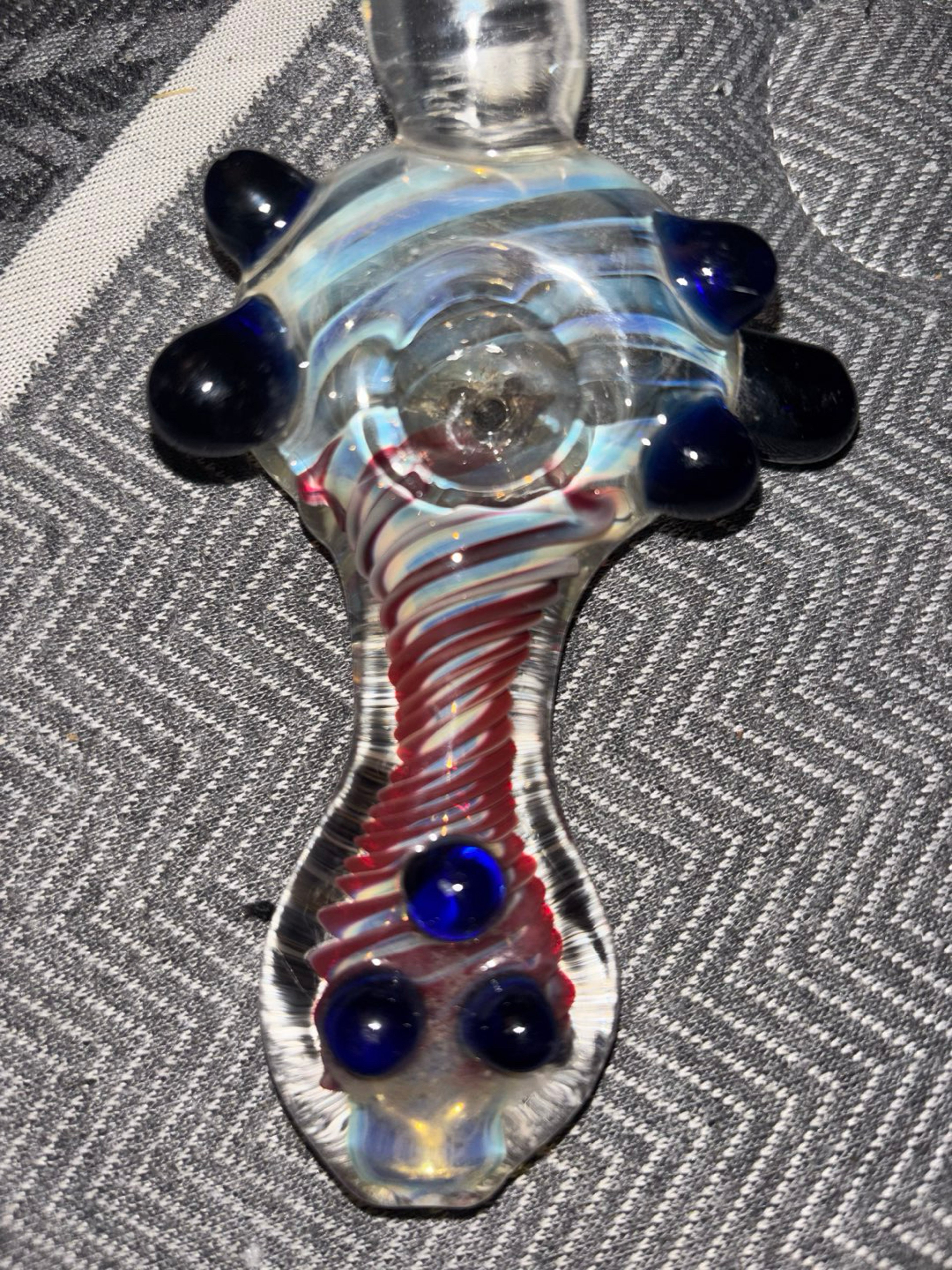 Preview pic of Color changing blue and red