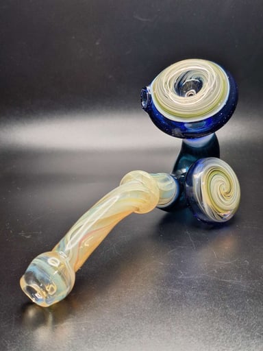 Preview pic of Stunning Sherly w/ wigwag swirls