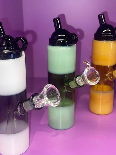 Preview pic of Tumbler inspired water pipe *new* * Choose one color*