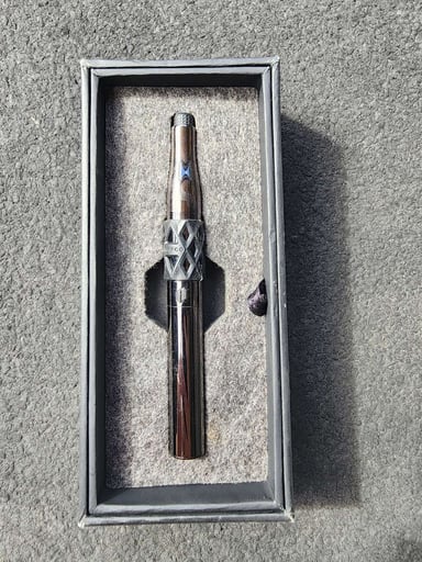 Preview pic of First gen puffco pen