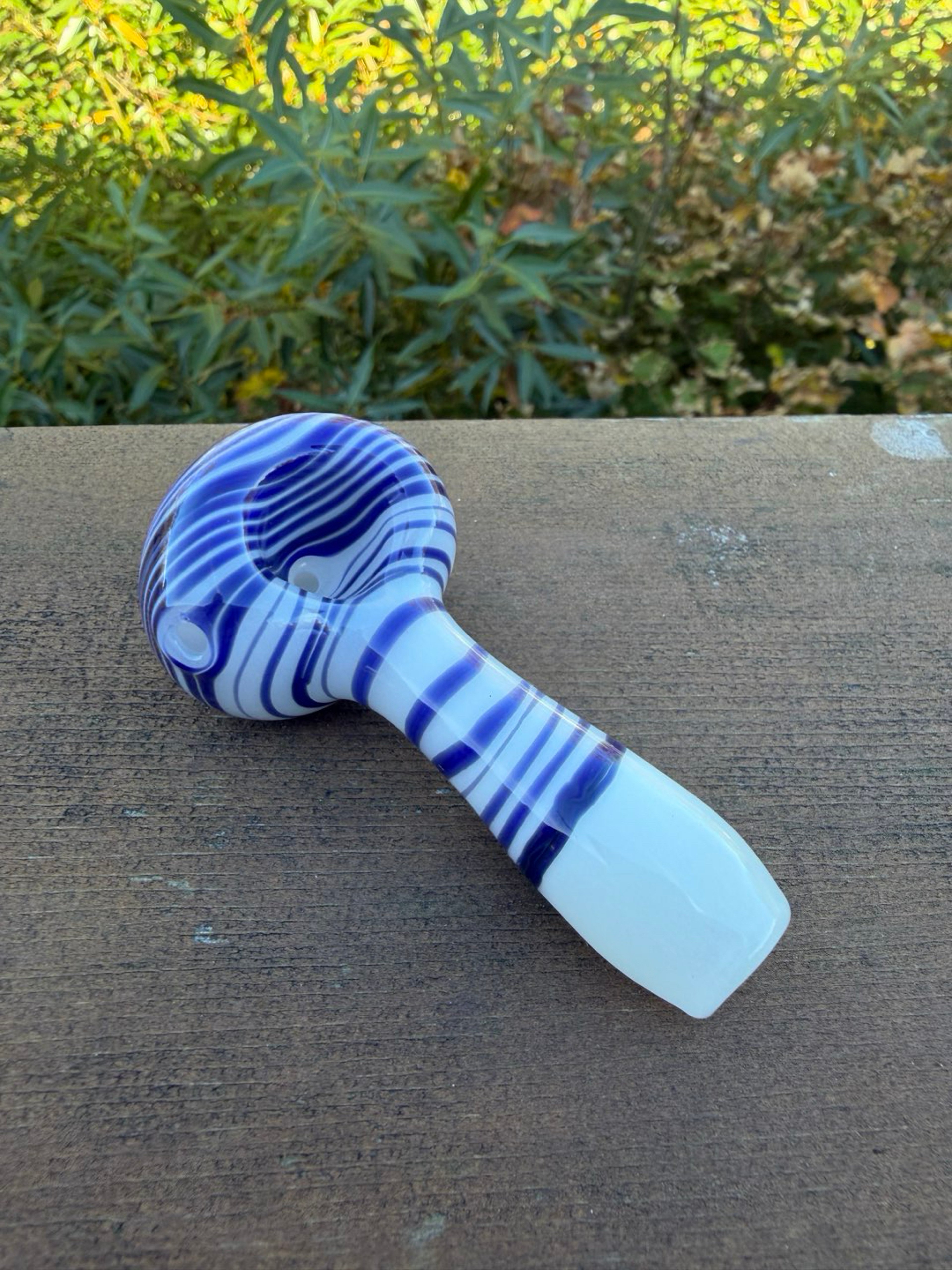 Blue and white spoon small and thick image 0