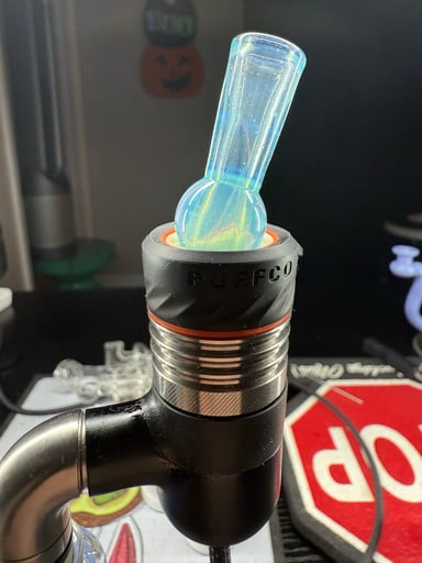Preview pic of Yg glass works puffco cap