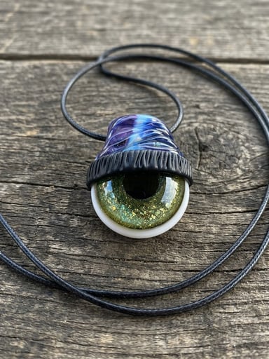 Preview pic of Junkie Glass Beanie eyeball pendant