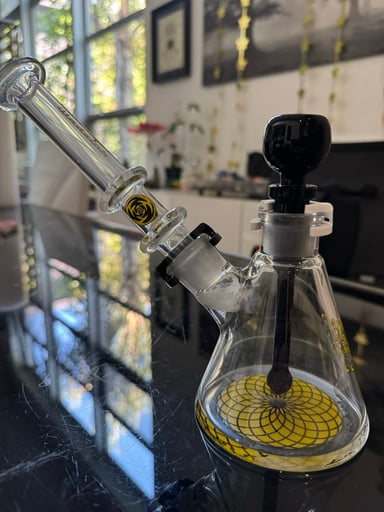 Preview pic of Illadelph Yellow Label Signature Mini Beaker — COMPLETE KIT w/ CFL Coil Condenser + Original Box