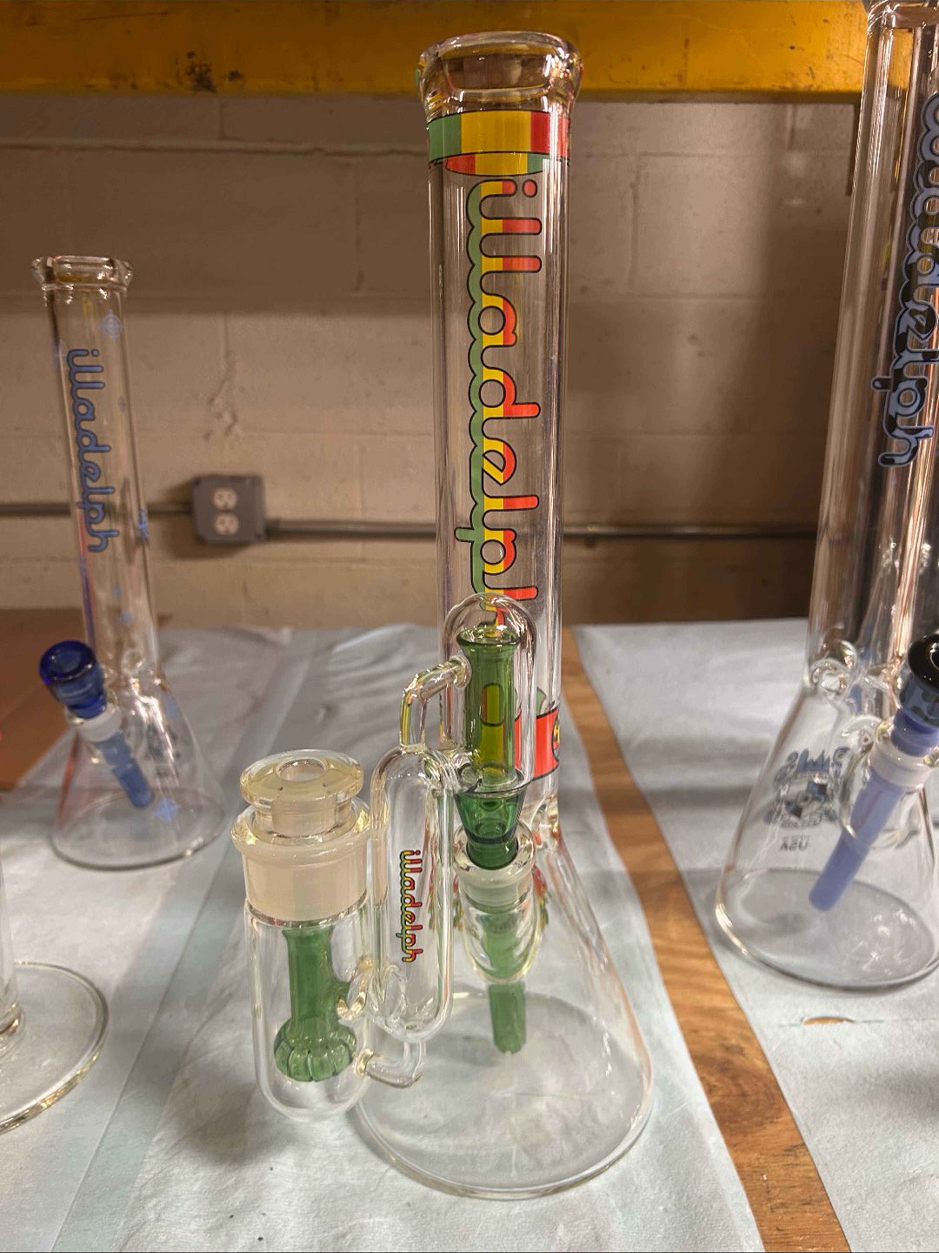 Rasta beaker bottom/w ash c... | Shop Illadelph on GlassPass