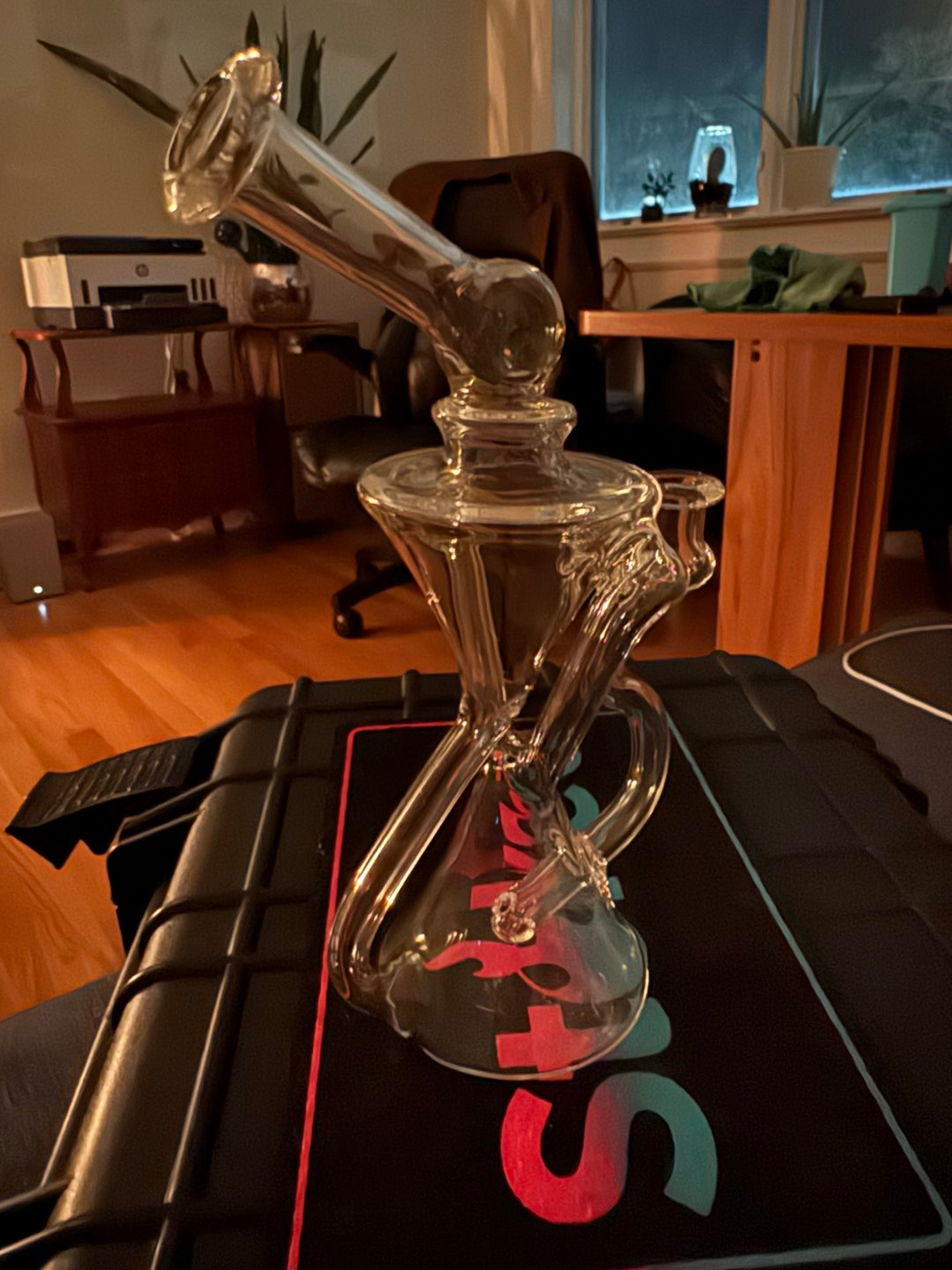 Preview pic of Knwglass clear recycler