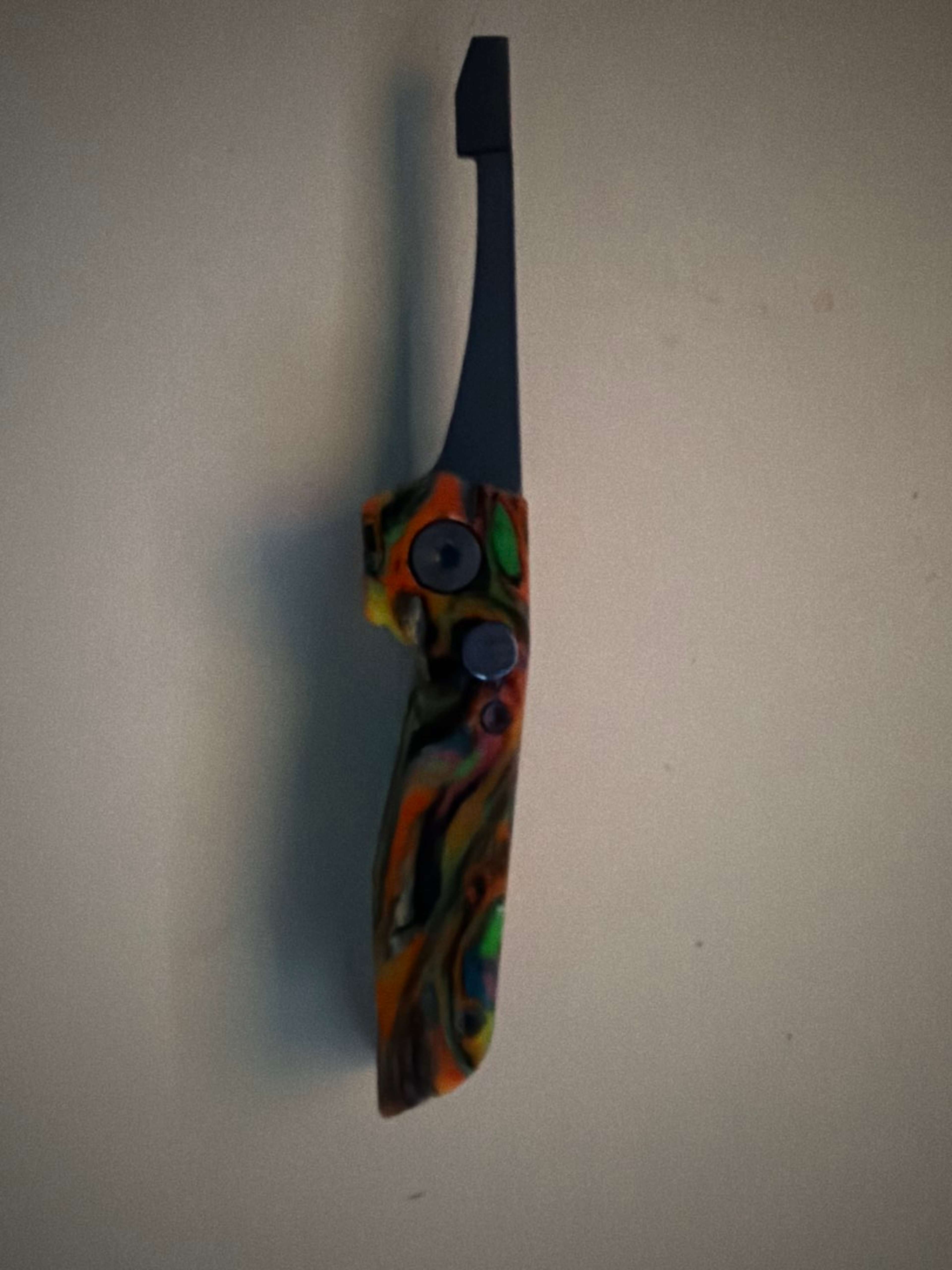 Preview pic of Tenacious button switch blade tool