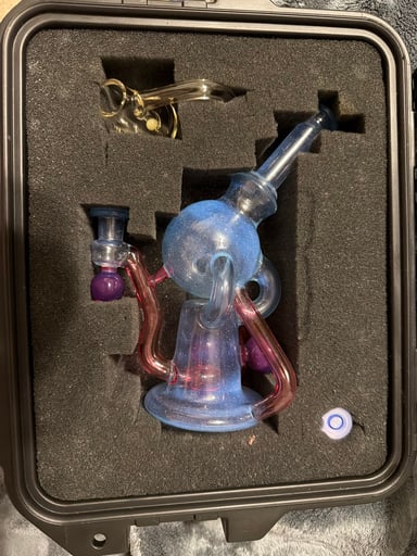 Preview pic of Kilo glass